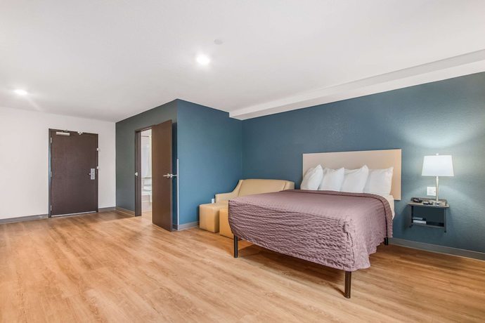 Imagen de la habitación del Hotel WoodSpring Suites Doral Miami Airport. Foto 9