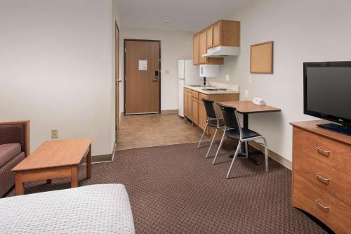 Imagen general del Hotel WoodSpring Suites Firestone Longmont. Foto 9