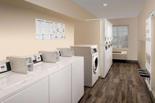 Imagen general del Hotel WoodSpring Suites Firestone Longmont. Foto 13