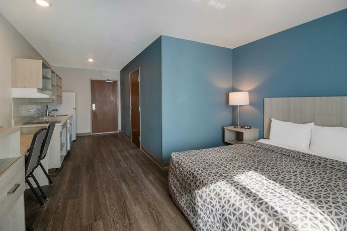 Imagen general del Hotel WoodSpring Suites Fort Myers - Cape Coral. Foto 7