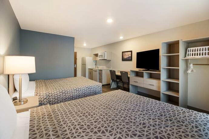 Imagen general del Hotel WoodSpring Suites Fort Myers - Cape Coral. Foto 14