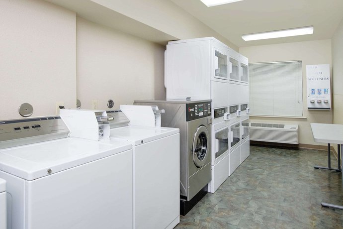 Imagen de los interiores del Hotel WoodSpring Suites Fort Worth Trophy Club. Foto 14