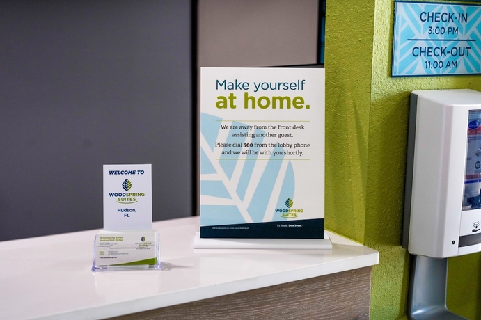 Imagen de los interiores del Hotel WoodSpring Suites Hudson Port Richey. Foto 13