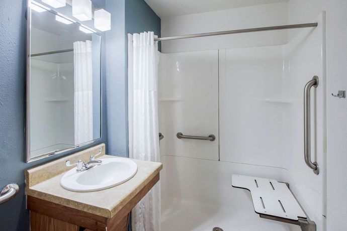 Imagen de la habitación del Hotel WoodSpring Suites Jacksonville East 295 Cruise Port. Foto 10