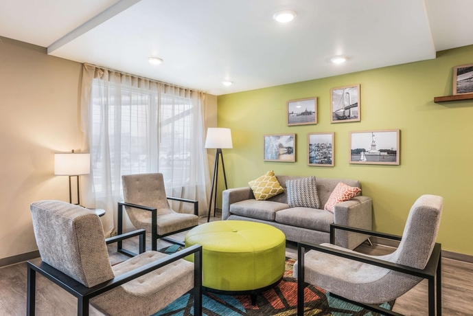 Imagen de los interiores del Hotel WoodSpring Suites Linden. Foto 14