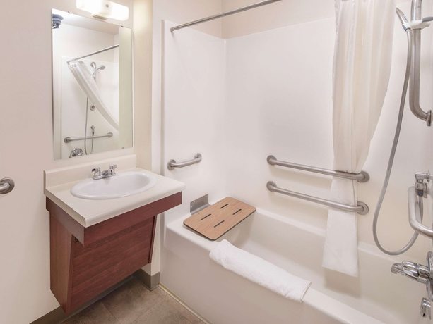 Imagen de la habitación del Hotel WoodSpring Suites Merrillville. Foto 9