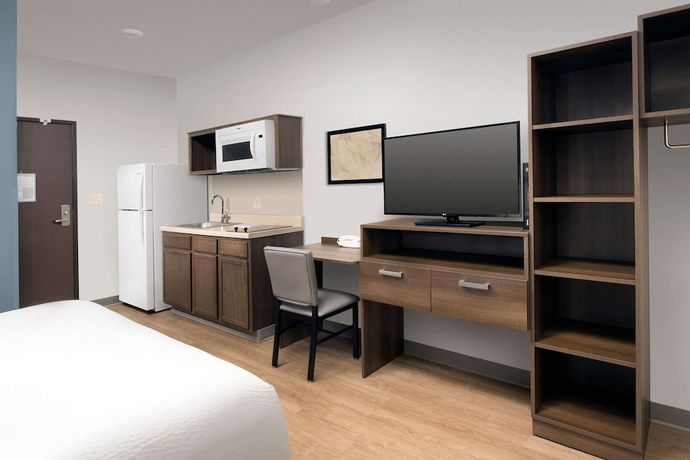 Imagen de la habitación del Hotel WoodSpring Suites Miami Southwest. Foto 3