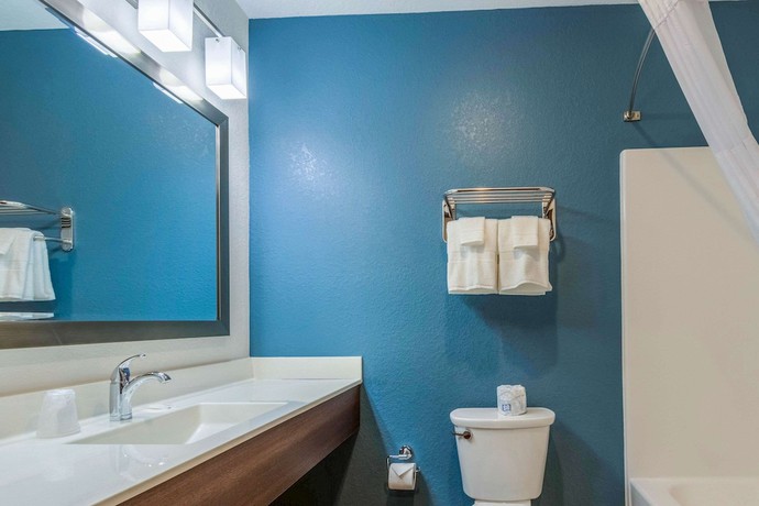 Imagen de la habitación del Hotel WoodSpring Suites Miramar. Foto 5