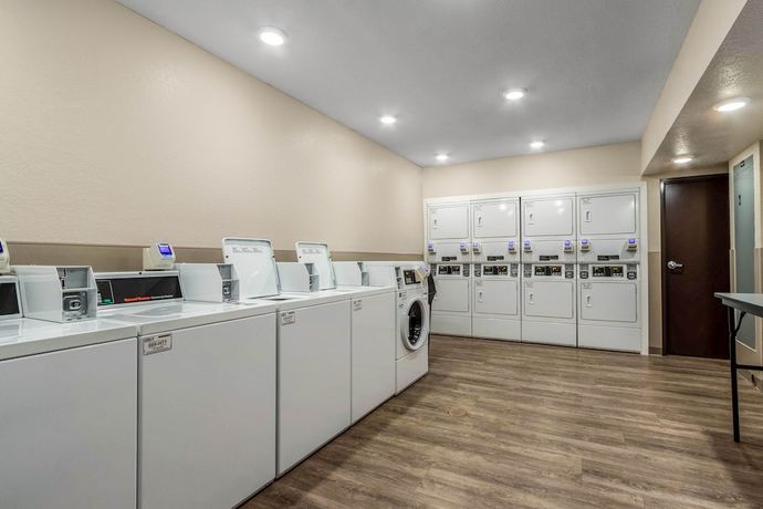 Imagen general del Hotel WoodSpring Suites Miramar. Foto 2