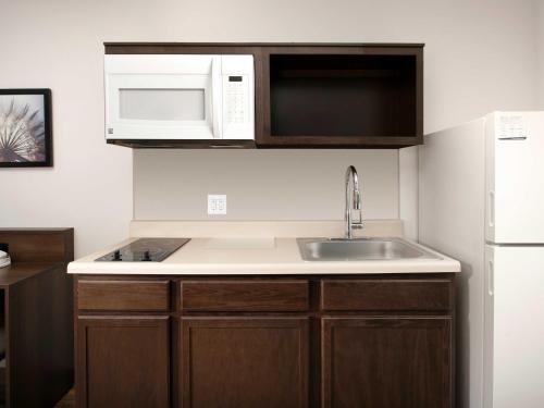 Imagen general del Hotel WoodSpring Suites Orlando Airport. Foto 5