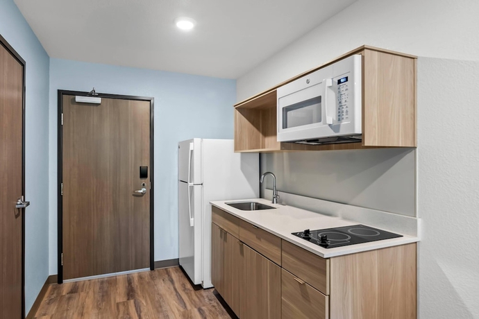 Imagen de la habitación del Hotel WoodSpring Suites Palm Springs &ndash; West Palm Beach. Foto 5