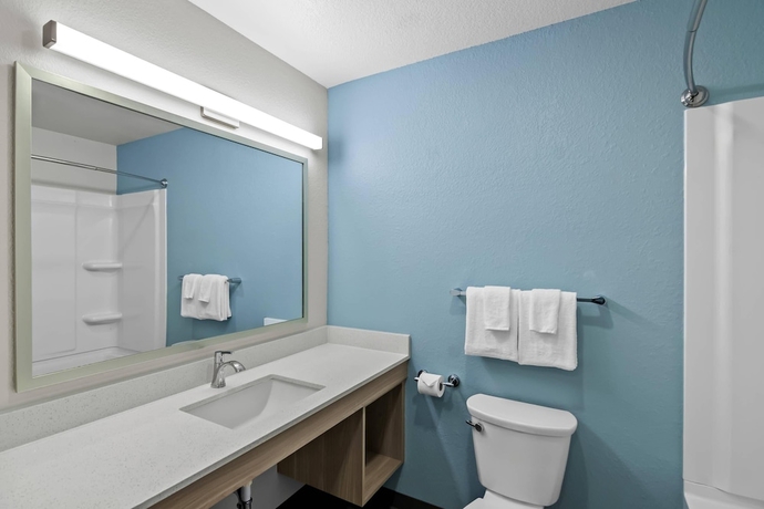 Imagen de la habitación del Hotel WoodSpring Suites Palm Springs &ndash; West Palm Beach. Foto 12