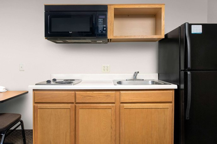 Imagen de la habitación del Hotel WoodSpring Suites Raleigh Garner. Foto 7