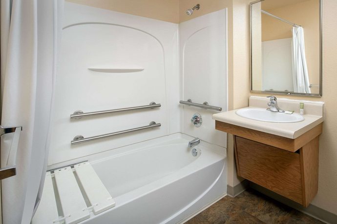 Imagen de la habitación del Hotel WoodSpring Suites Raleigh Garner. Foto 8