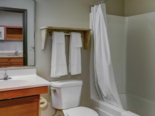 Imagen de la habitación del Hotel WoodSpring Suites Salt Lake City. Foto 6