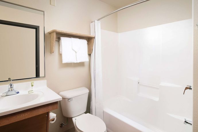 Imagen de la habitación del Hotel WoodSpring Suites San Antonio North Live Oak I-35. Foto 3