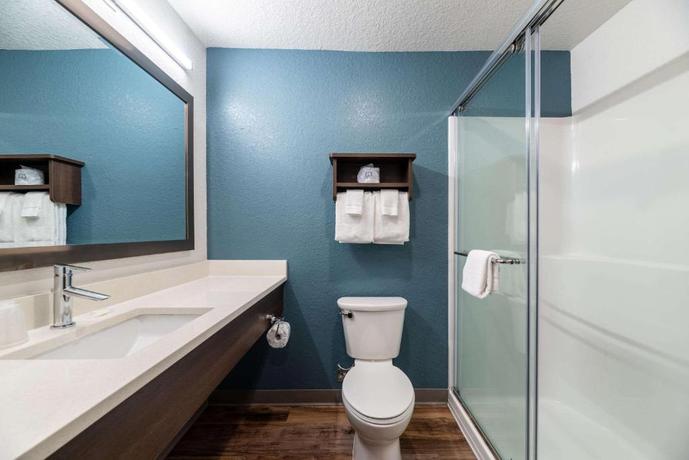 Imagen de la habitación del Hotel WoodSpring Suites Sanford North I-4 Orlando Area. Foto 5