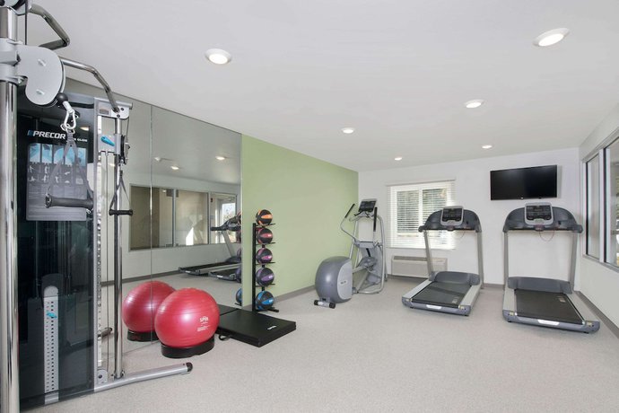 Imagen de los interiores del Hotel WoodSpring Suites Savannah Pooler. Foto 15
