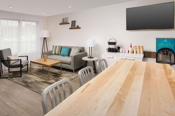 Imagen de los interiores del Hotel WoodSpring Suites Seattle Tukwila. Foto 18