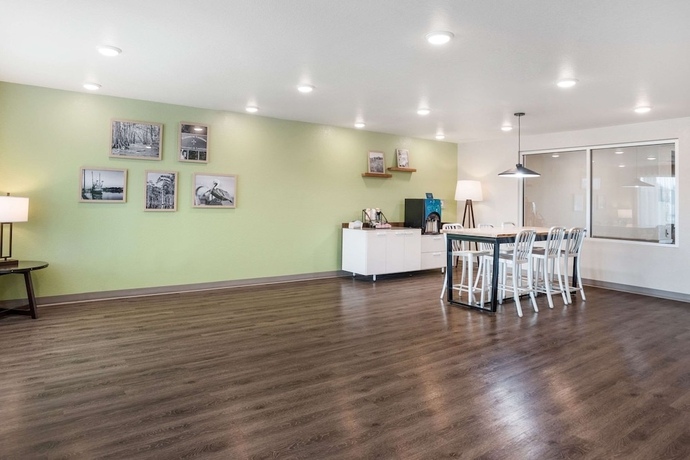 Imagen de los interiores del Hotel WoodSpring Suites Sulphur - Lake Charles. Foto 17