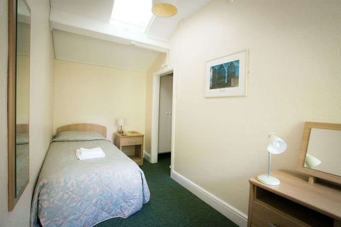 Imagen de la habitación del Hotel Woodbrooke. Foto 6