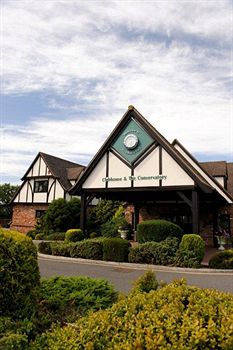 Imagen de los exteriores del Hotel Woodbury Park and Golf Club. Foto 10