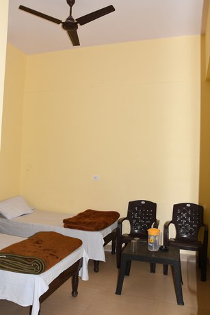 Imagen de la habitación del Hotel Wooden Umbrella. Foto 13