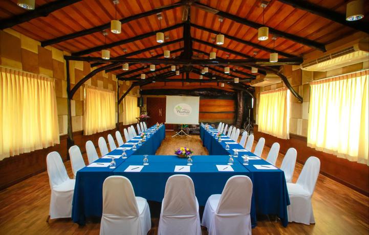 Imagen de los interiores del Hotel Woodfield Resort. Foto 14