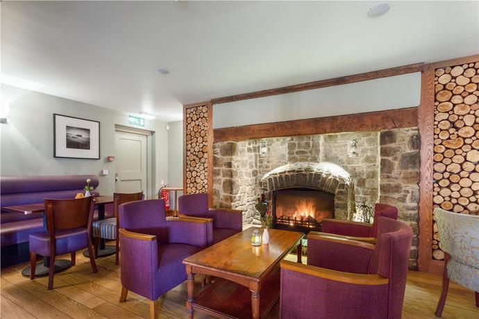 Imagen general del Hotel Woodford Bridge Country Club. Foto 4