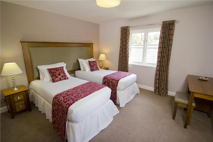 Imagen general del Hotel Woodford Bridge Country Club. Foto 16