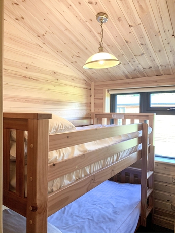 Imagen de la habitación del Hotel Woodlakes Park. Foto 9