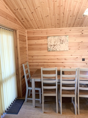 Imagen de la habitación del Hotel Woodlakes Park. Foto 11