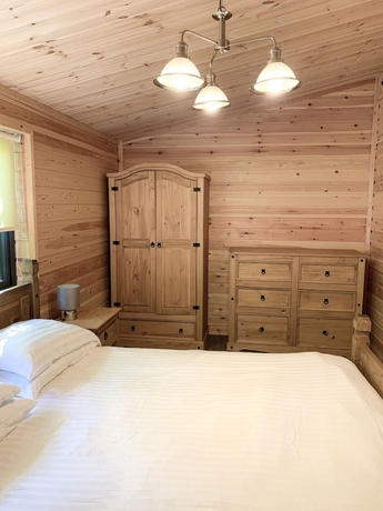 Imagen de la habitación del Hotel Woodlakes Park. Foto 13