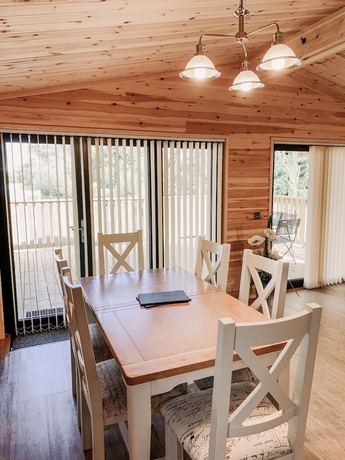 Imagen de la habitación del Hotel Woodlakes Park. Foto 15