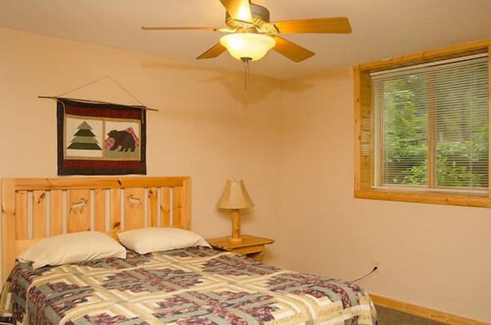 Imagen de la habitación del Hotel Woodland Beach Resort. Foto 3