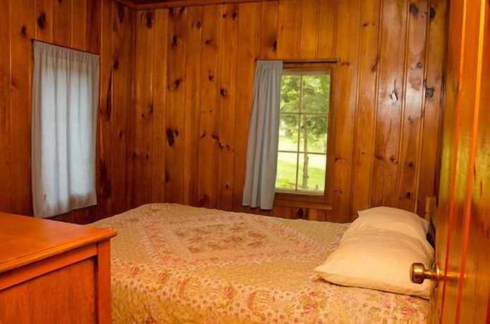 Imagen de la habitación del Hotel Woodland Beach Resort. Foto 11