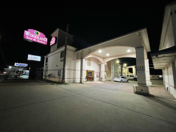 Imagen general del Hotel Woodland Inn and Suites. Foto 1