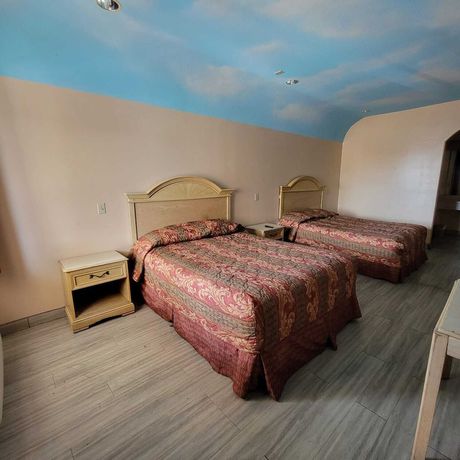 Imagen de la habitación del Hotel Woodland Inn and Suites. Foto 6