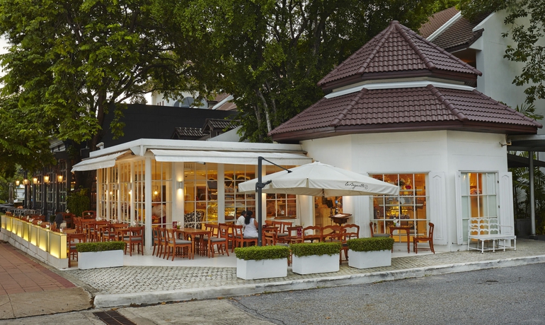 Imagen del bar/restaurante del Hotel Woodlands Suites Serviced Residences. Foto 3