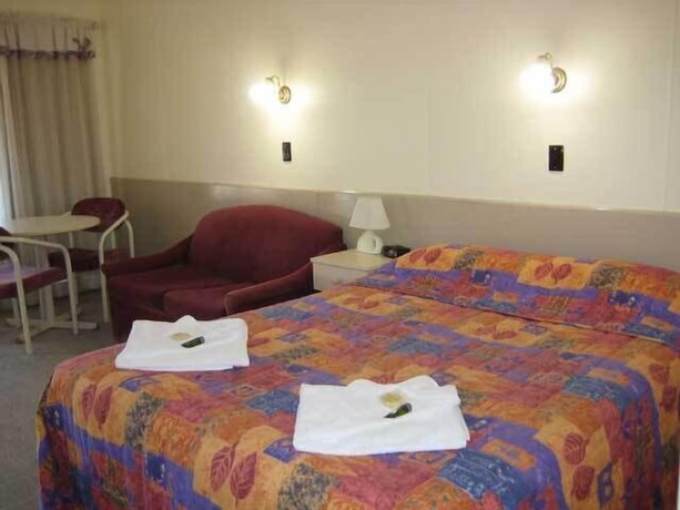 Imagen de la habitación del Hotel Woodmans Hill Motel. Foto 5