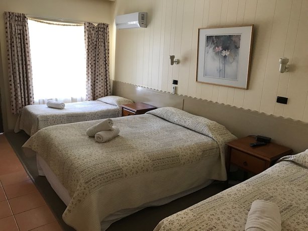 Imagen de la habitación del Hotel Woodmans Hill Motel. Foto 13