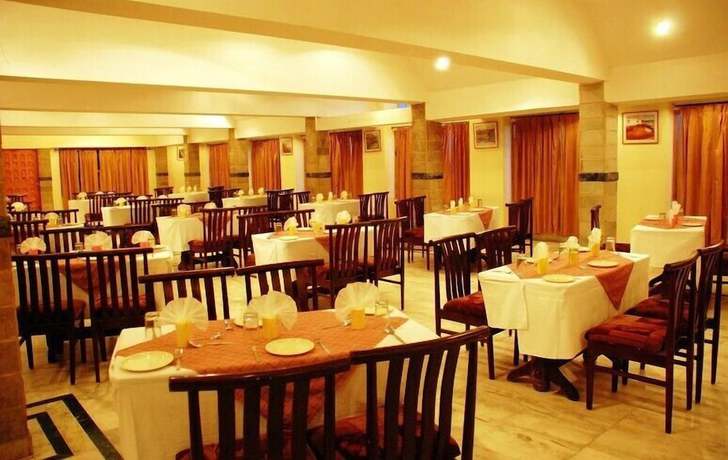 Imagen del bar/restaurante del Hotel Woodpark. Foto 6