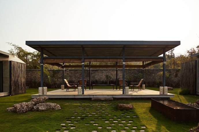 Imagen de los interiores del Hotel Woods At Sasan. Foto 18