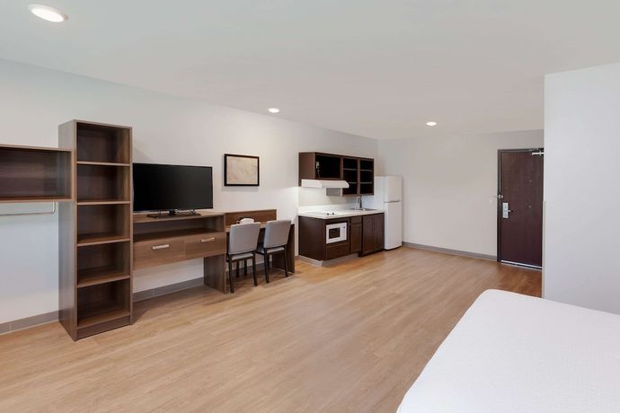 Imagen de la habitación del Hotel Woodspring Suites Bakersfield East. Foto 8