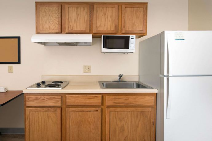 Imagen de la habitación del Hotel Woodspring Suites Bradenton. Foto 12
