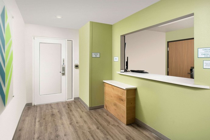 Imagen de los interiores del Hotel Woodspring Suites Bradenton. Foto 17