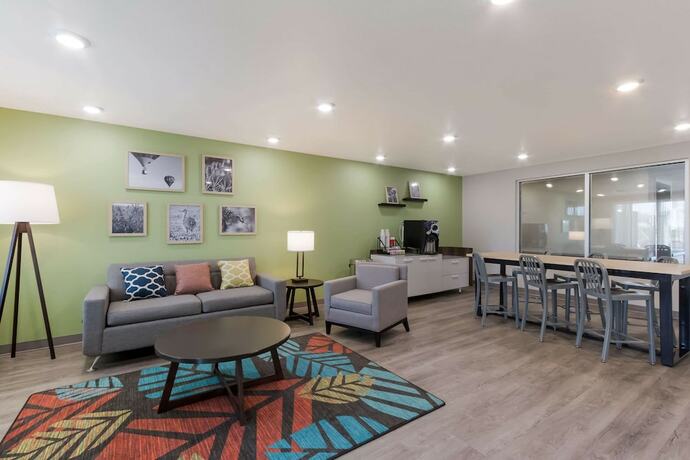 Imagen general del Hotel Woodspring Suites Chandler Airport. Foto 10