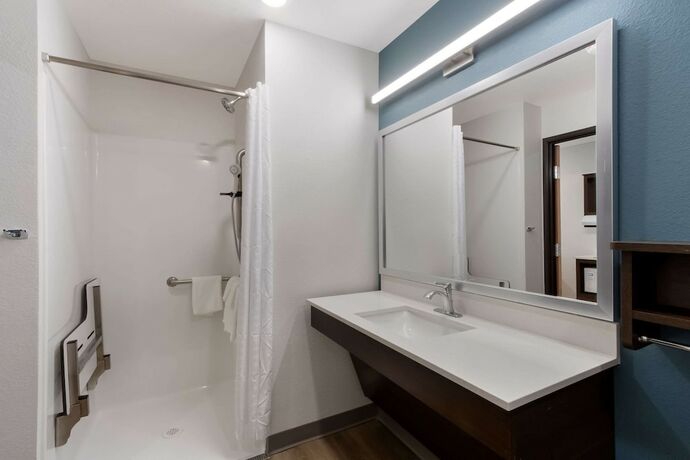 Imagen de la habitación del Hotel Woodspring Suites Chandler Airport. Foto 14