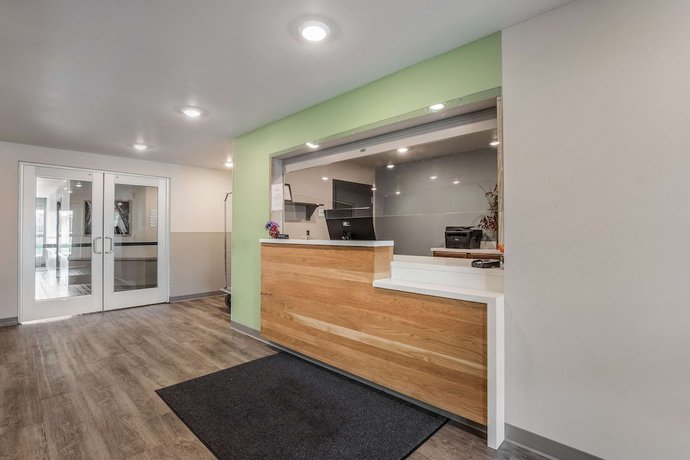 Imagen de los interiores del Hotel Woodspring Suites Chicago Midway. Foto 17