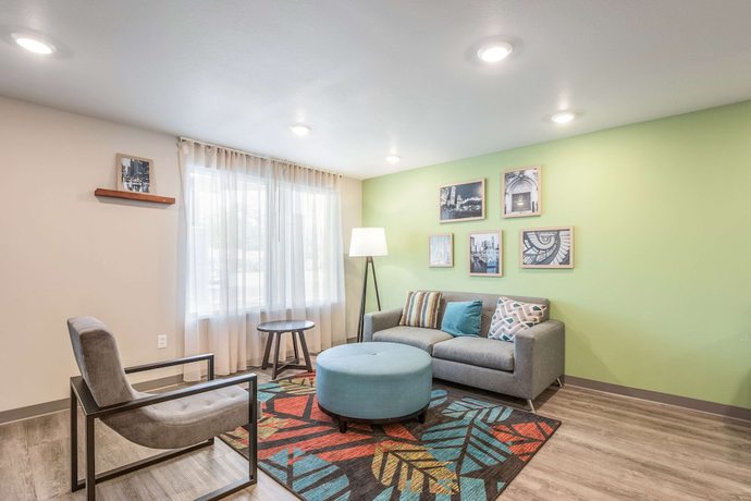 Imagen de los interiores del Hotel Woodspring Suites Chicago Midway. Foto 19